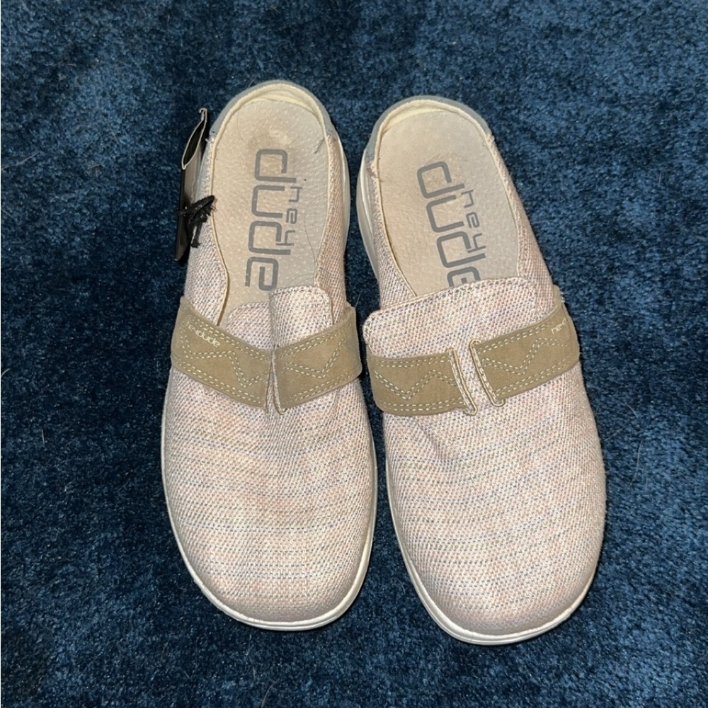 Women Hey dude shoes